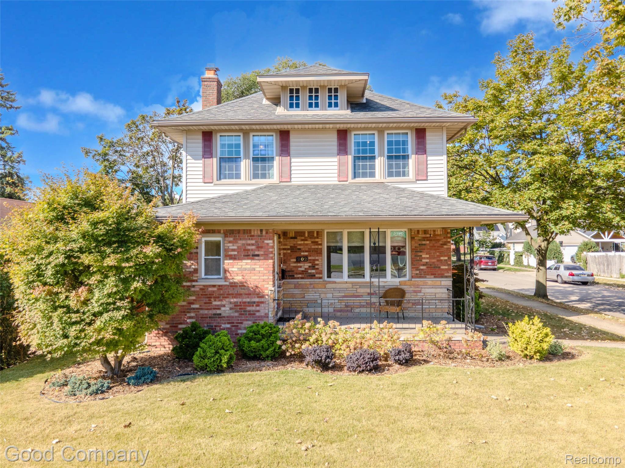 202 S Campbell Road