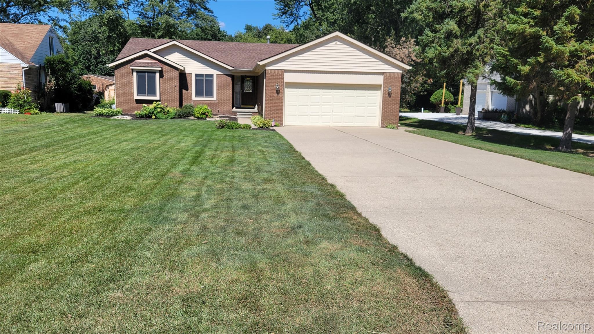 11027 Russell Street