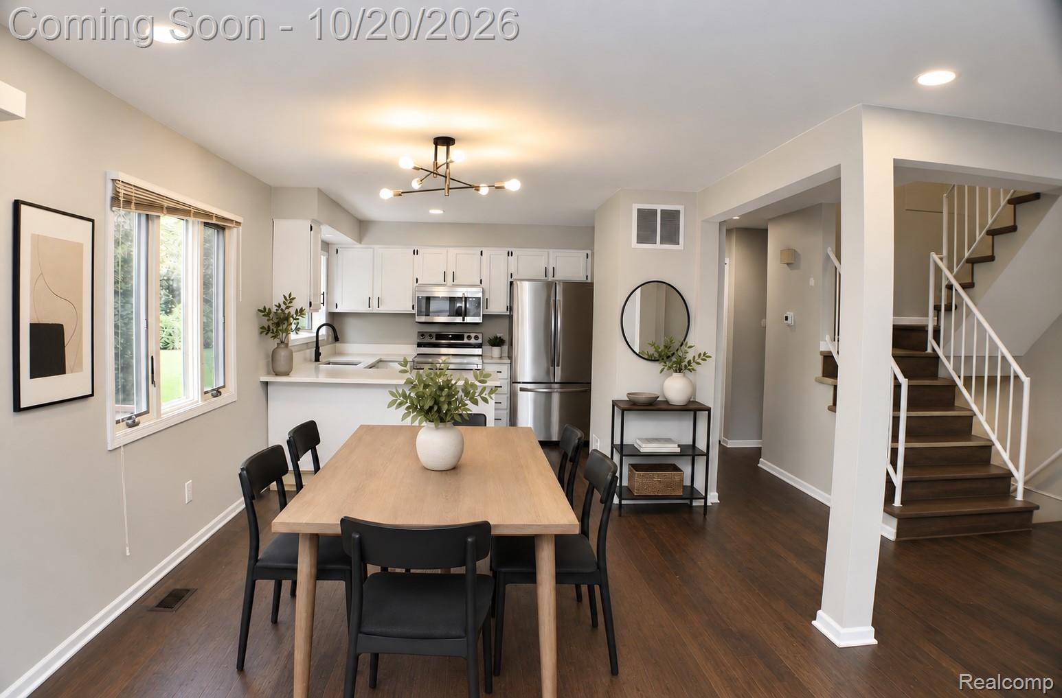 1483 COLONY Drive