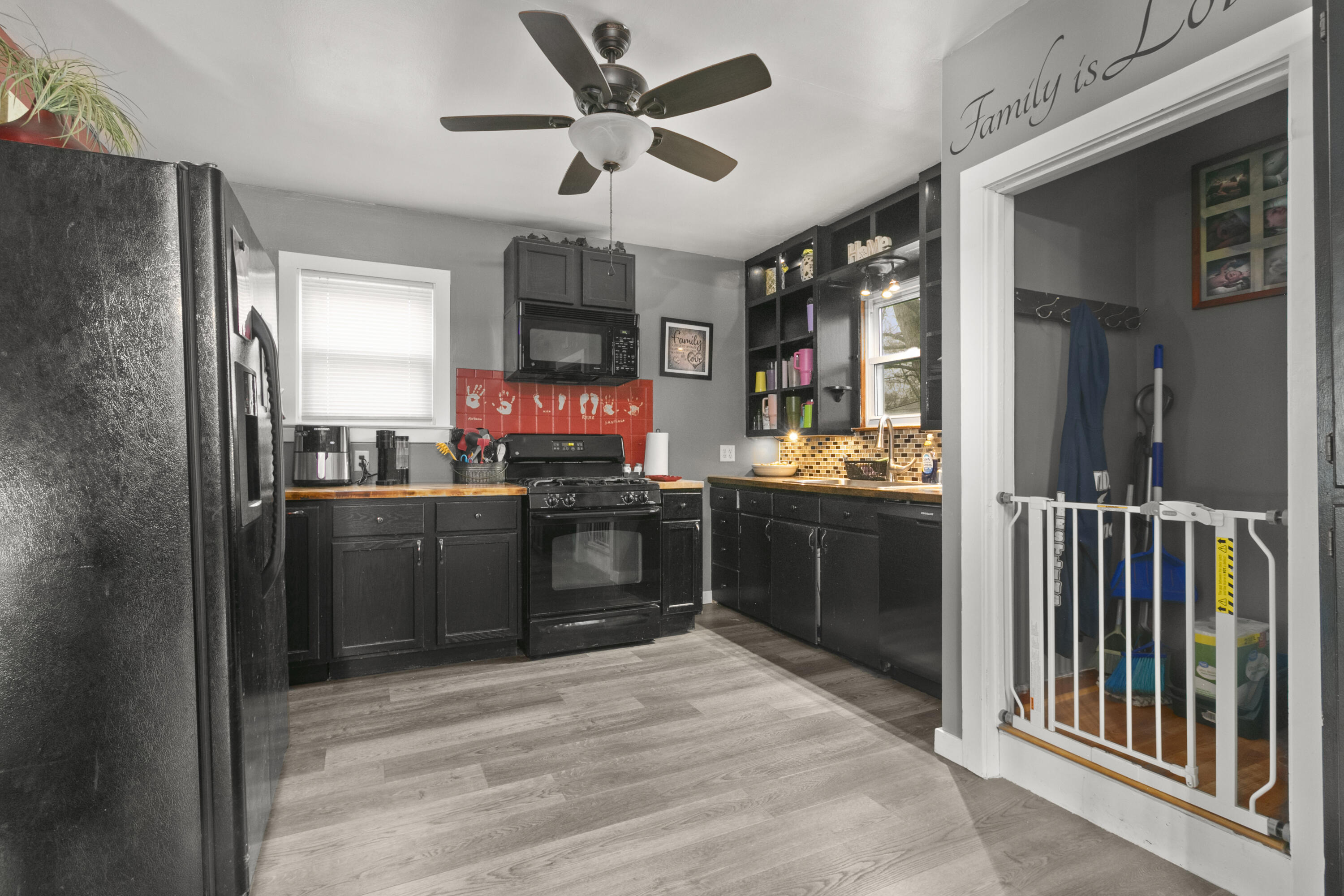 2023 Michael Avenue SW