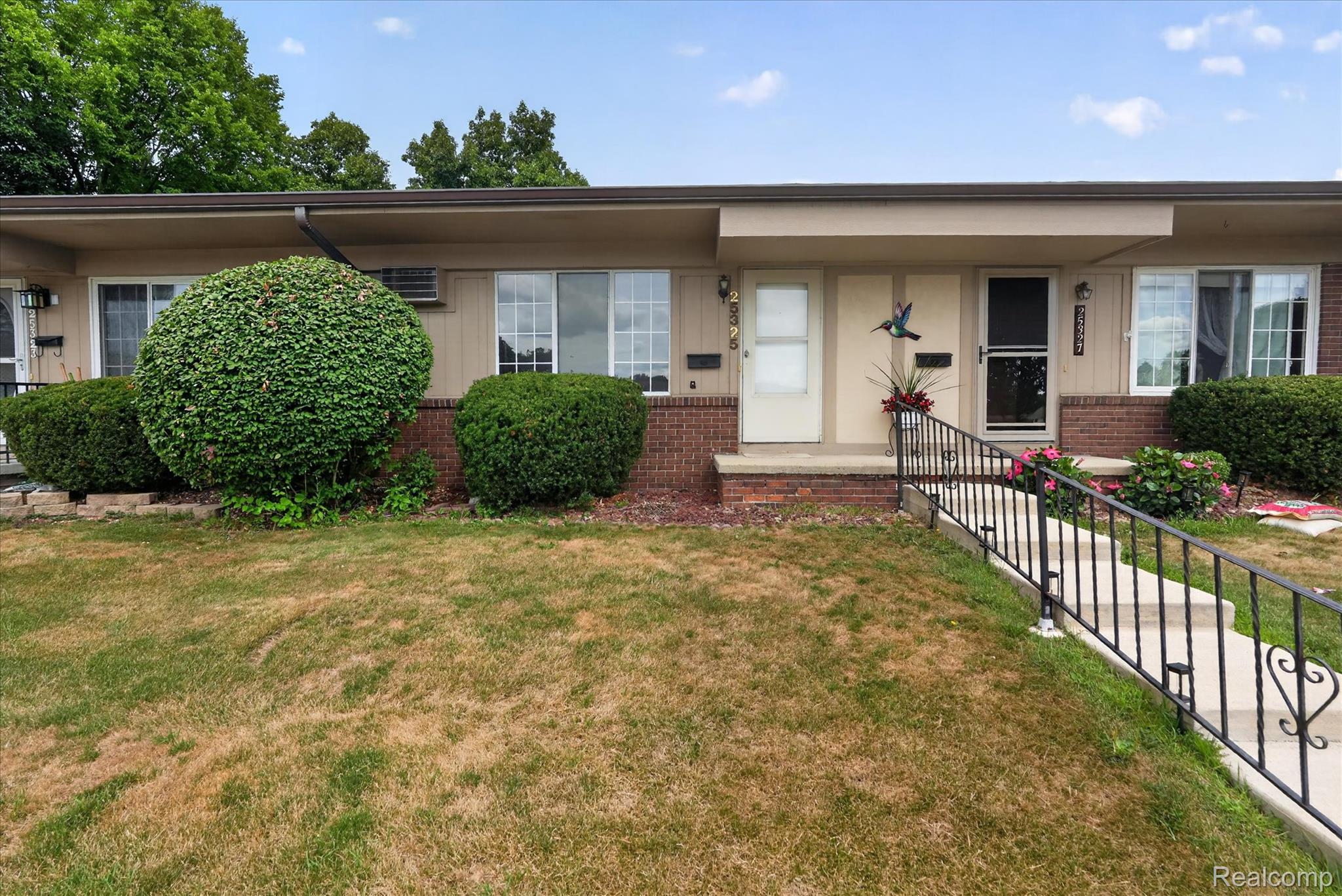 25325 Potomac Drive 3