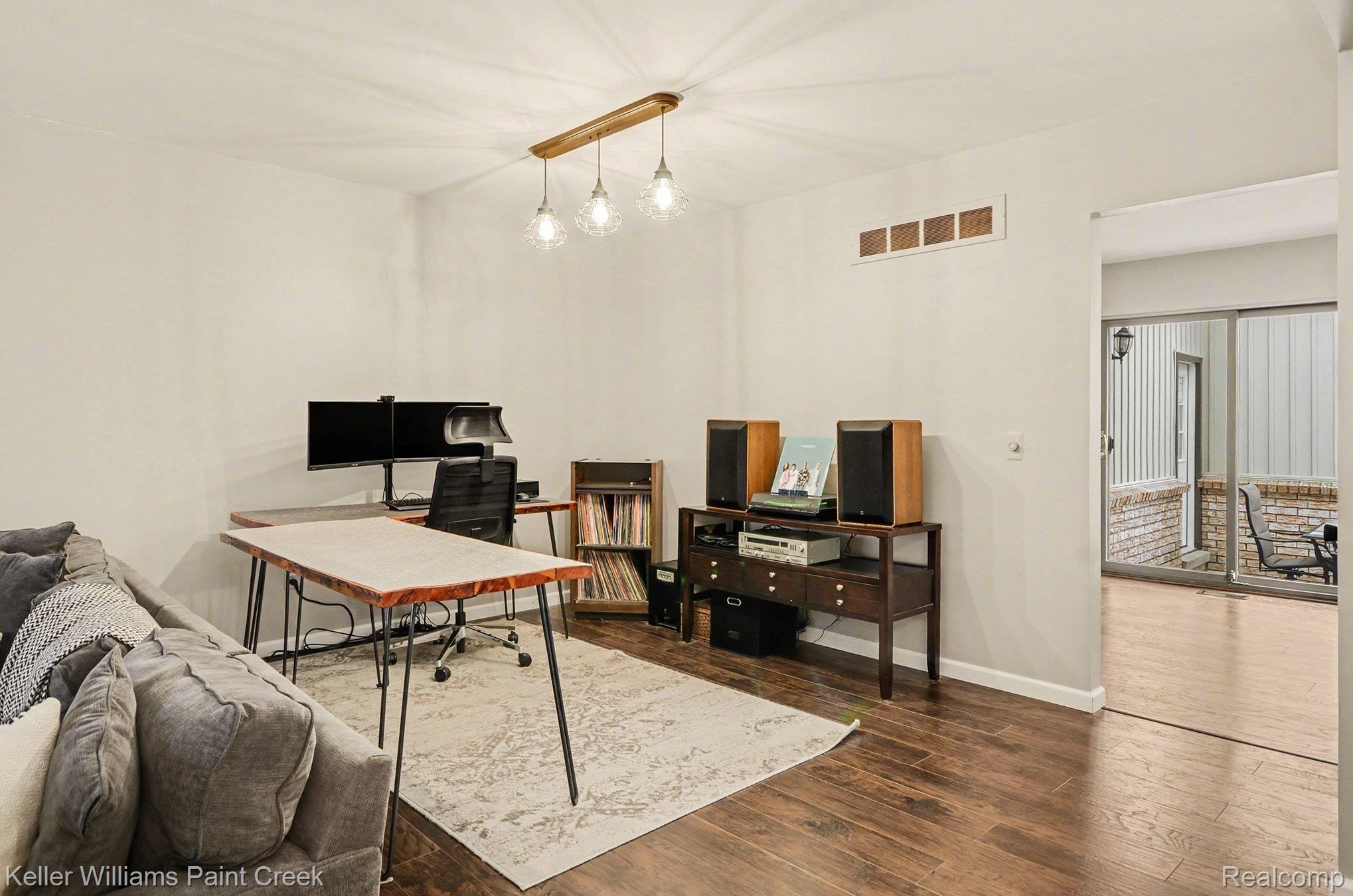 29335 Yorkshire Lane