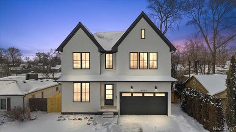 4409 Tonawanda Avenue Royal Oak Charter Township MI 48073