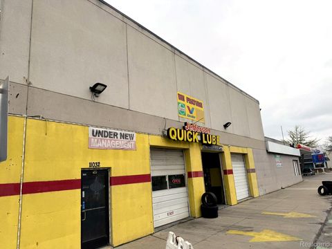 11032 W Jefferson Avenue River Rouge City MI 48218