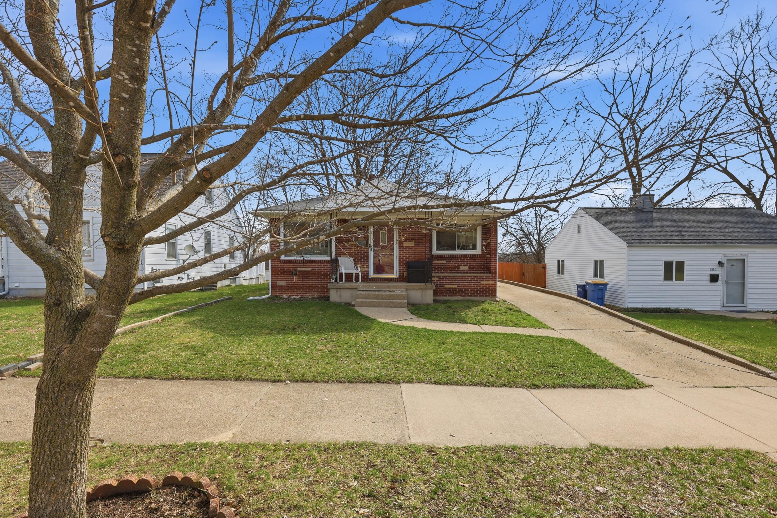 1318 Garfield Avenue NW