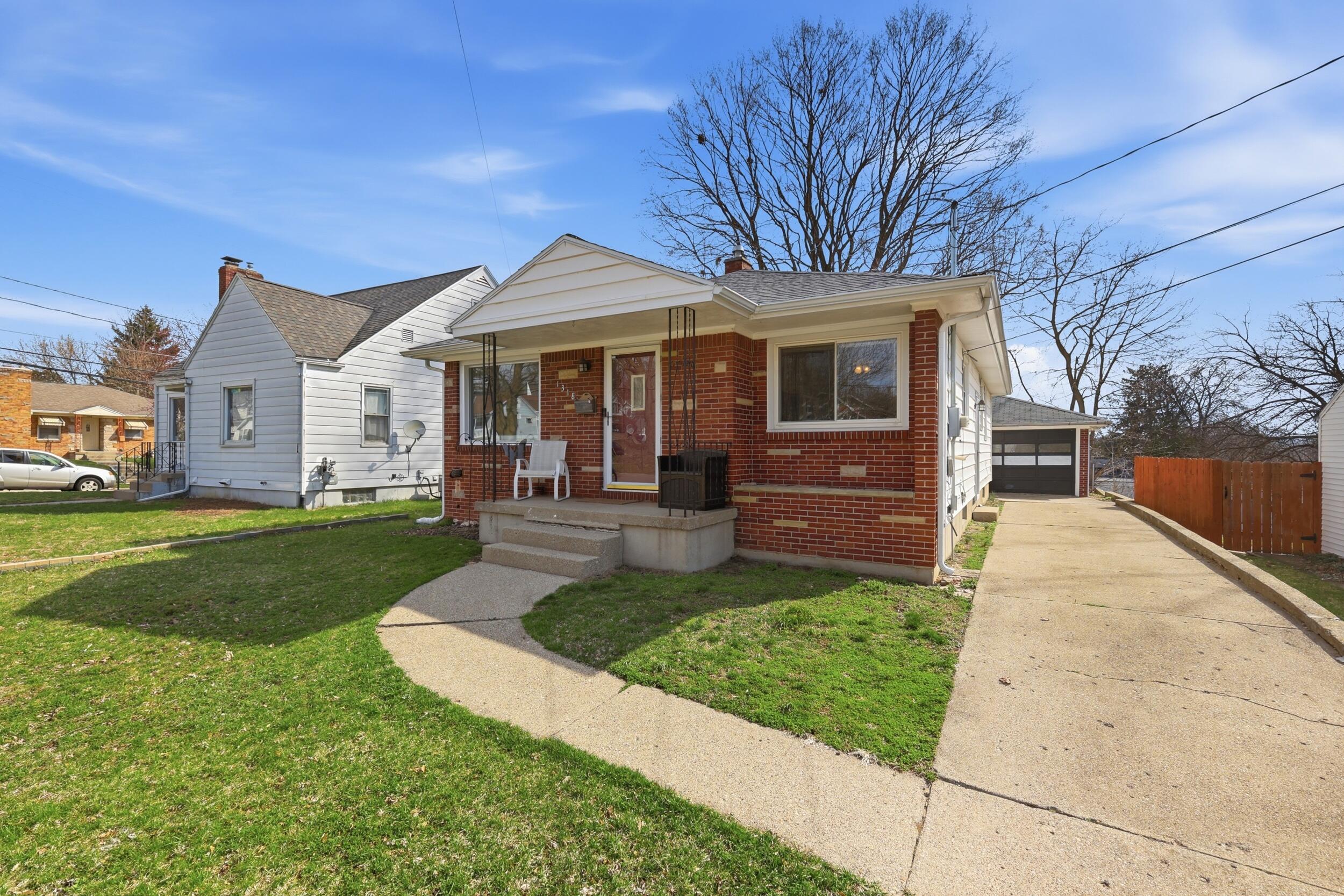 1318 Garfield Avenue NW