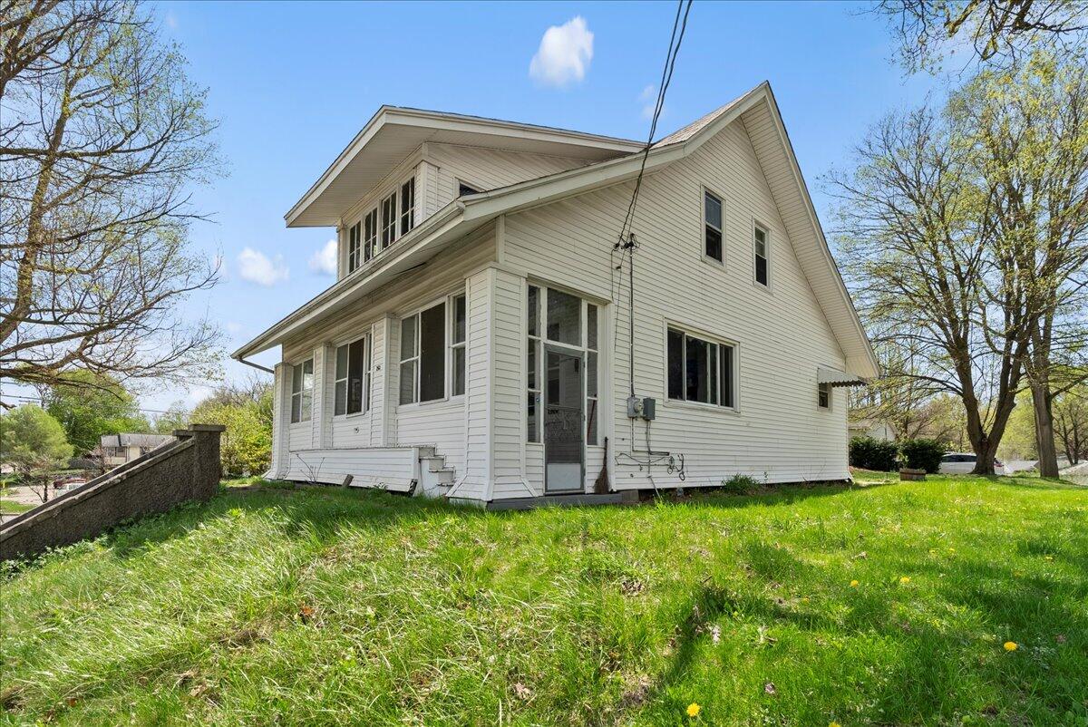 261 Avenue C