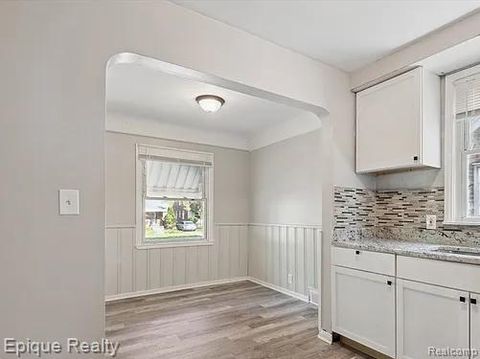 Tiny photo for 19373 Goulburn Street, Detroit City, MI 48205 (MLS # 20261020569)