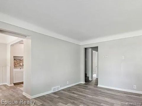 Tiny photo for 19373 Goulburn Street, Detroit City, MI 48205 (MLS # 20261020569)