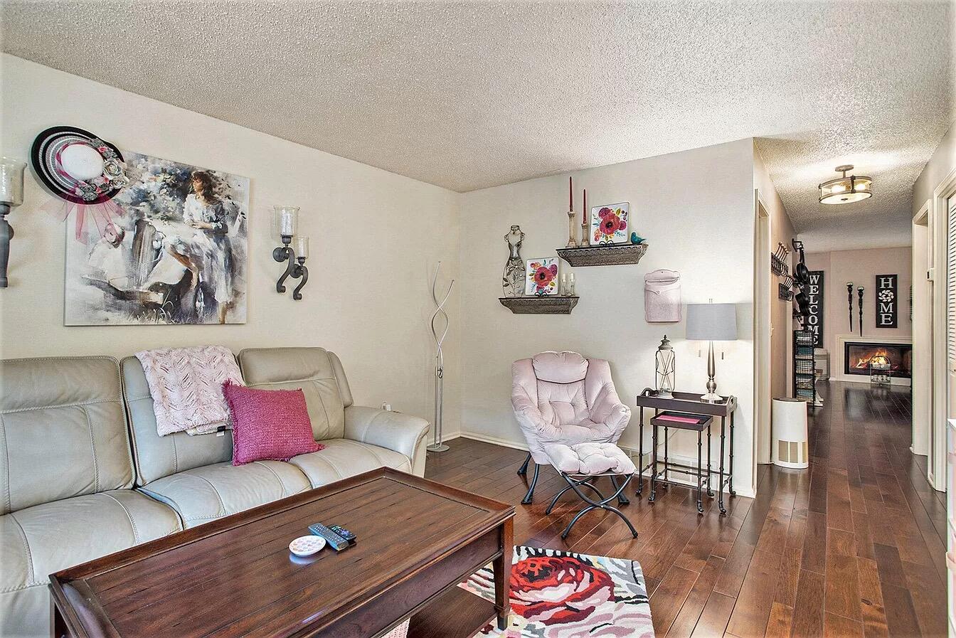641 Eiffel Drive