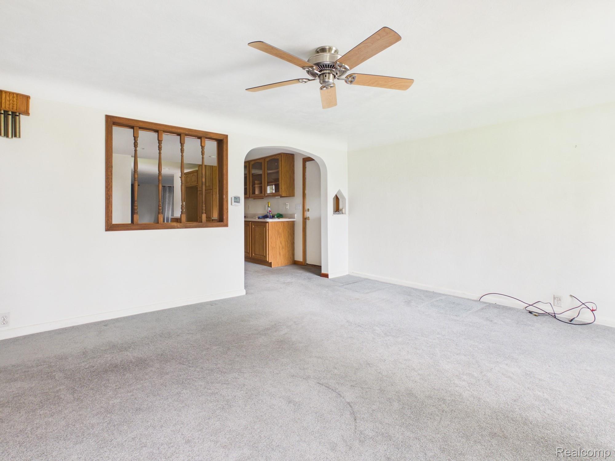 33 Davis Lake Road