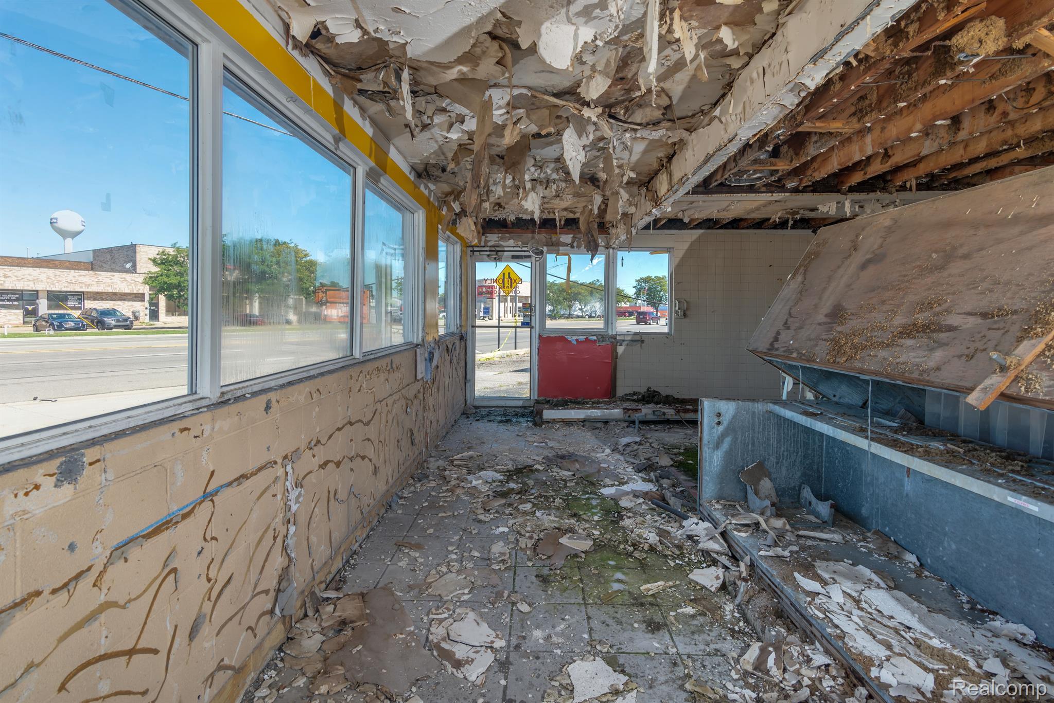 33060 GROESBECK Highway