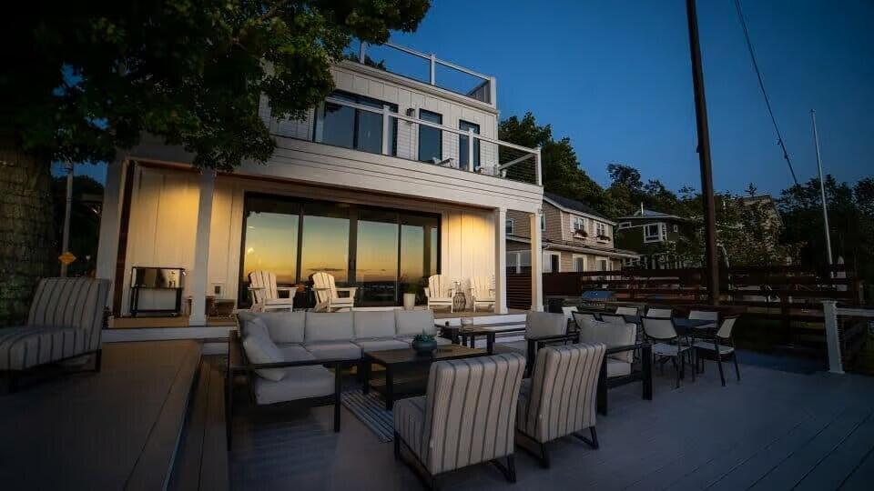 10 Grand Avenue