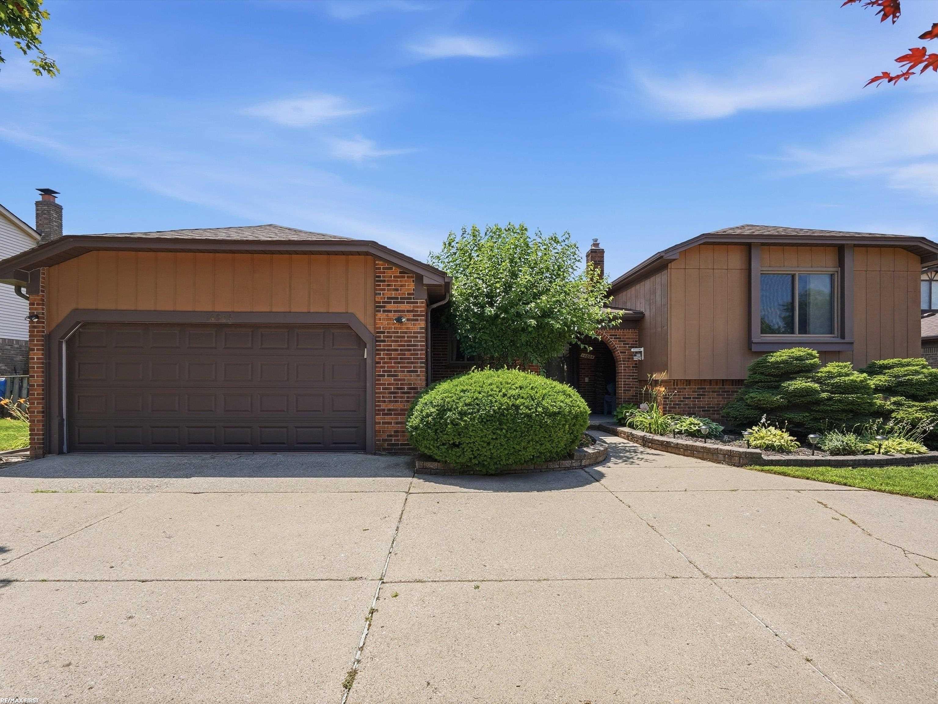 14604 Lakeshore Drive