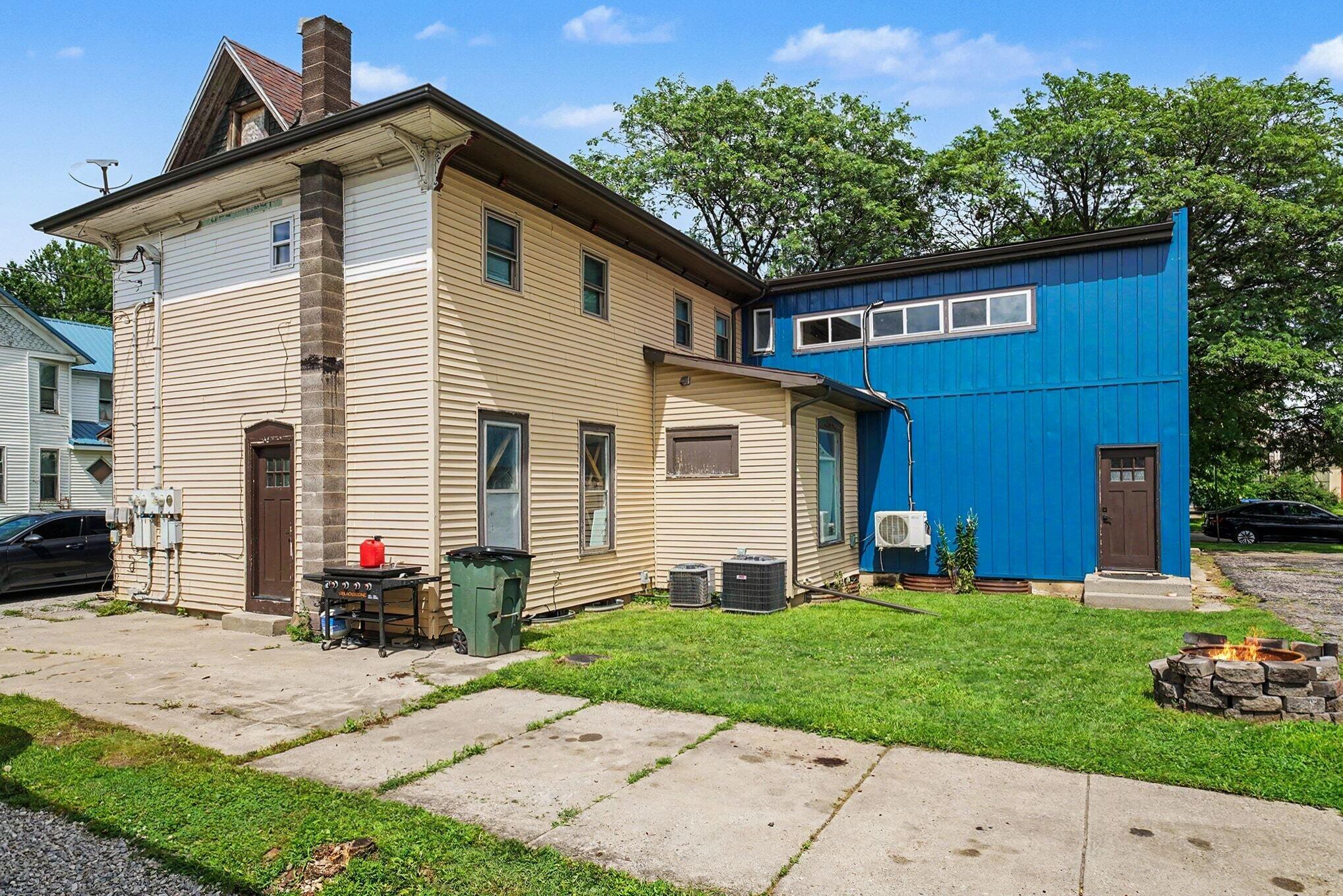 102 N Maple Street