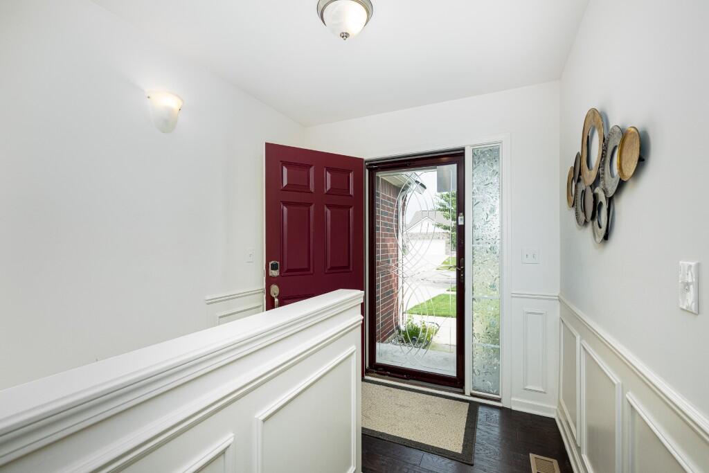 8934 Creekway Drive