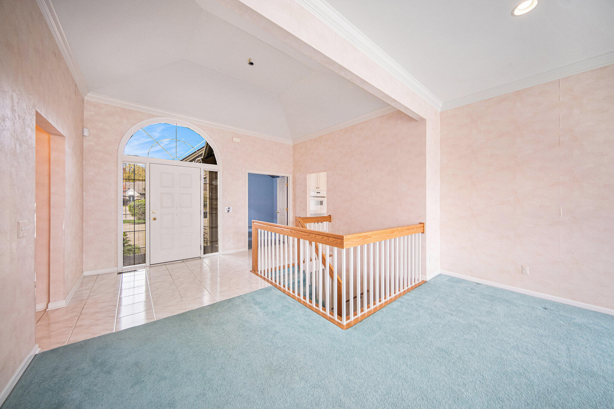 1989 Stonebridge Drive N