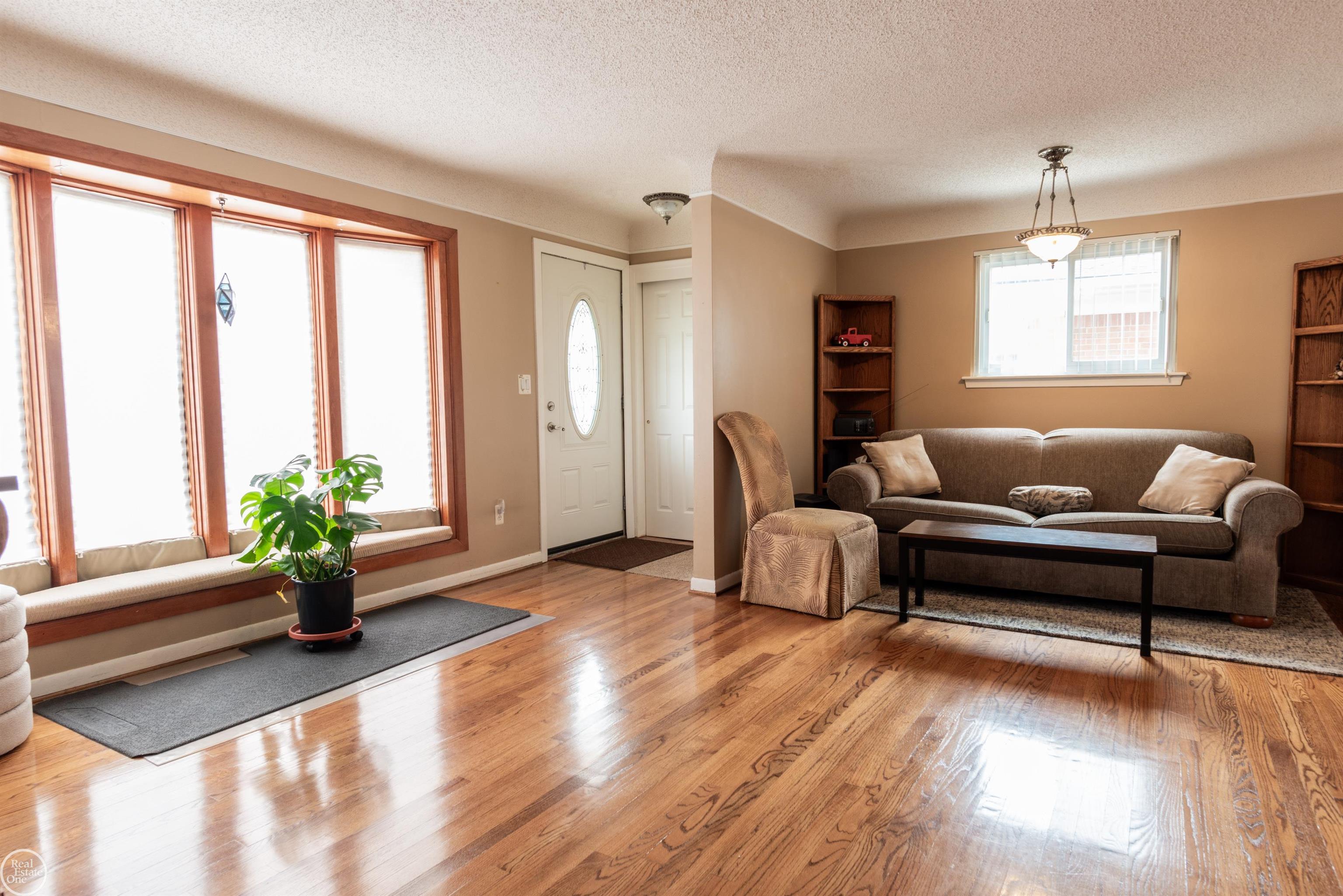 31375 W Wind Drive