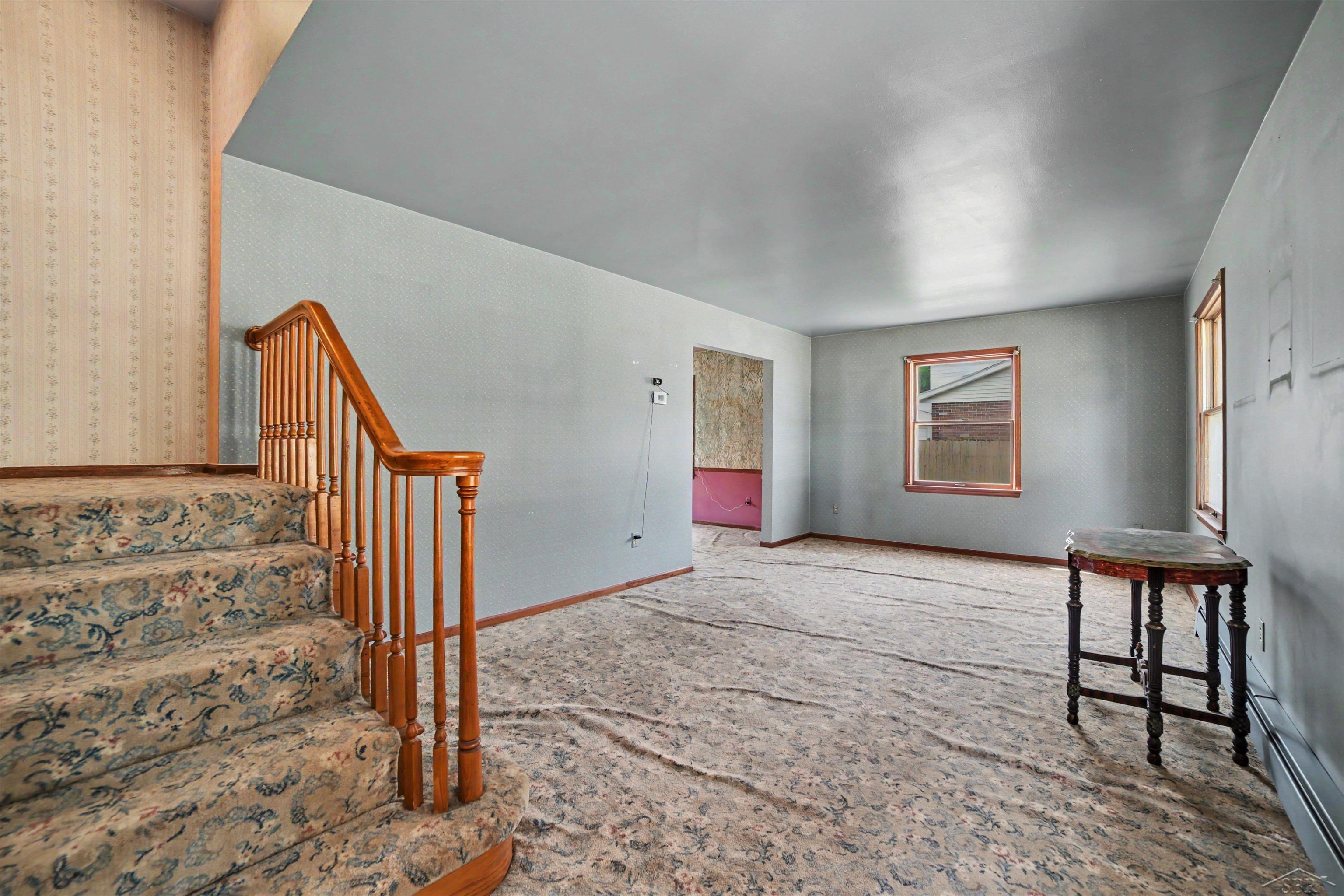 1870 W Packard Drive