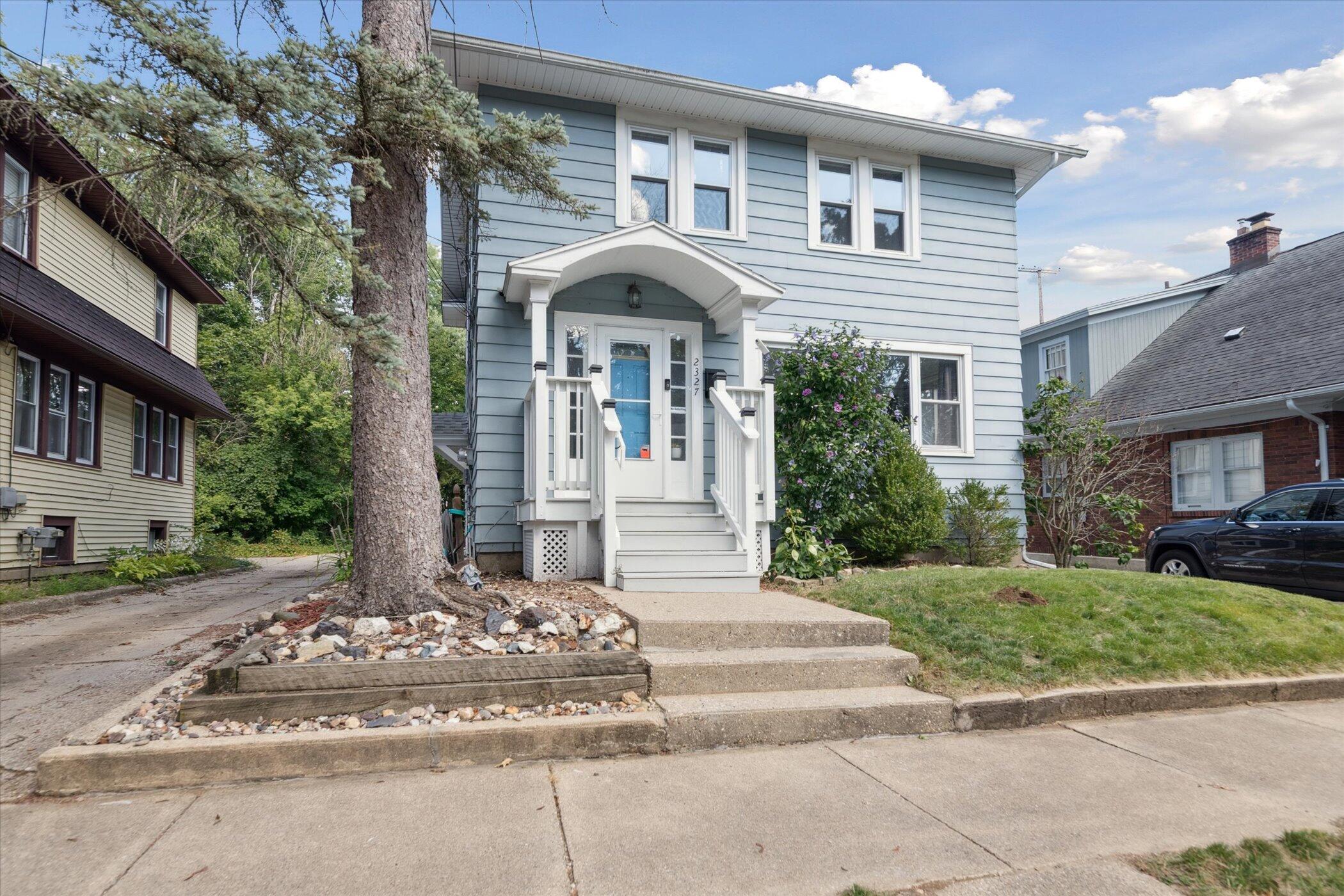 2327 Outlook Street