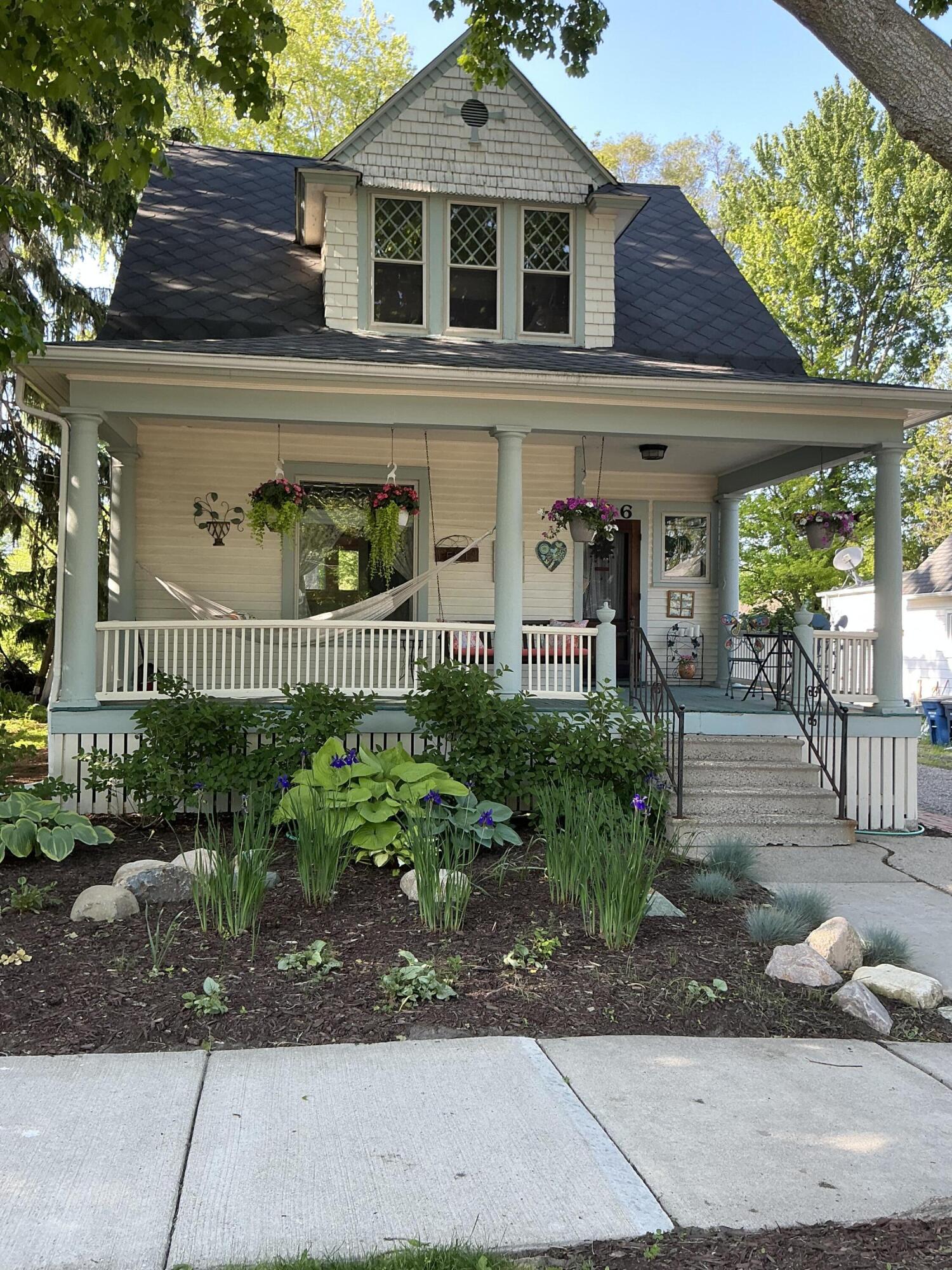 406 Hiscock Street