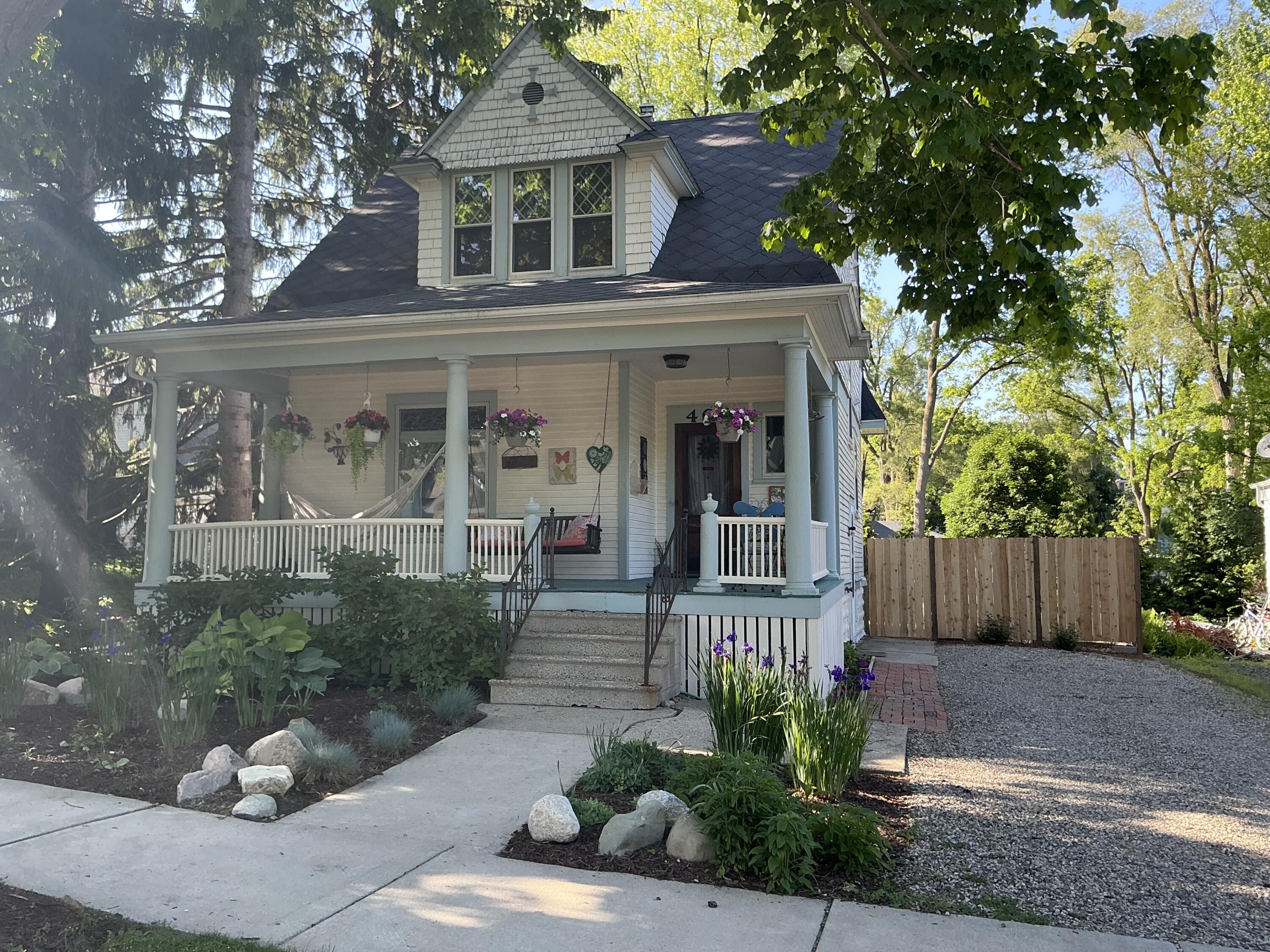 406 Hiscock Street