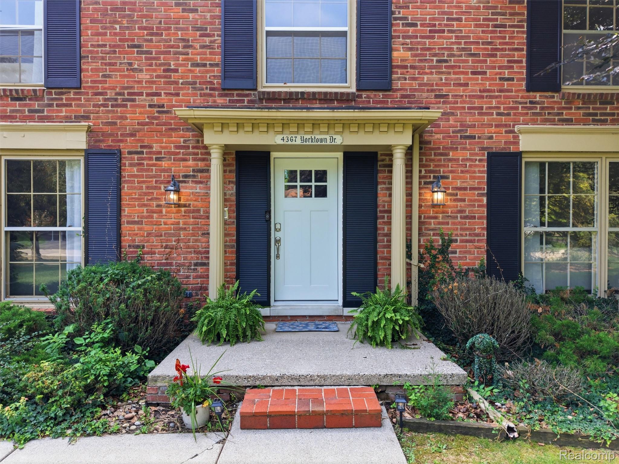 4367 Yorktown Drive