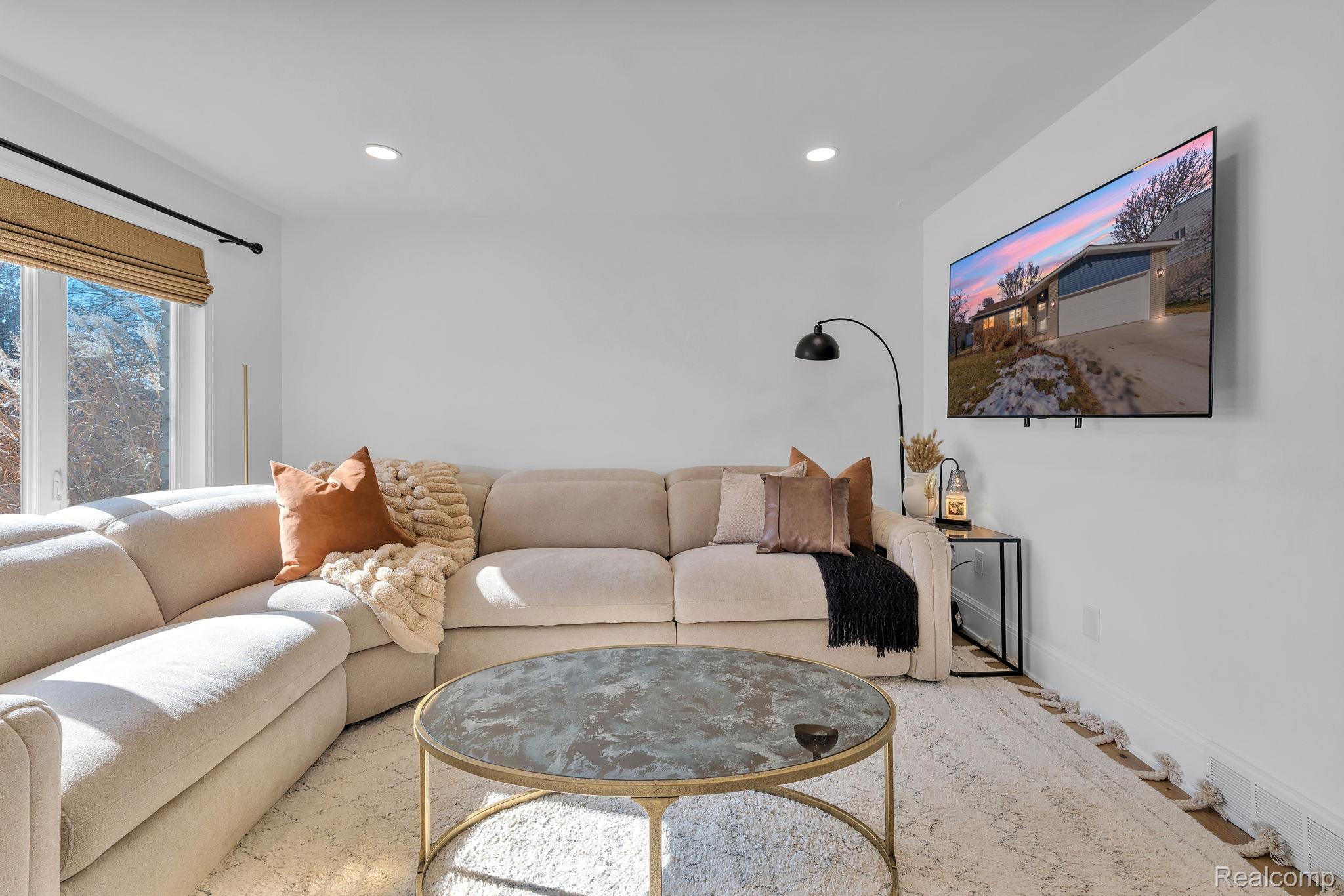 37332 Bristol Street