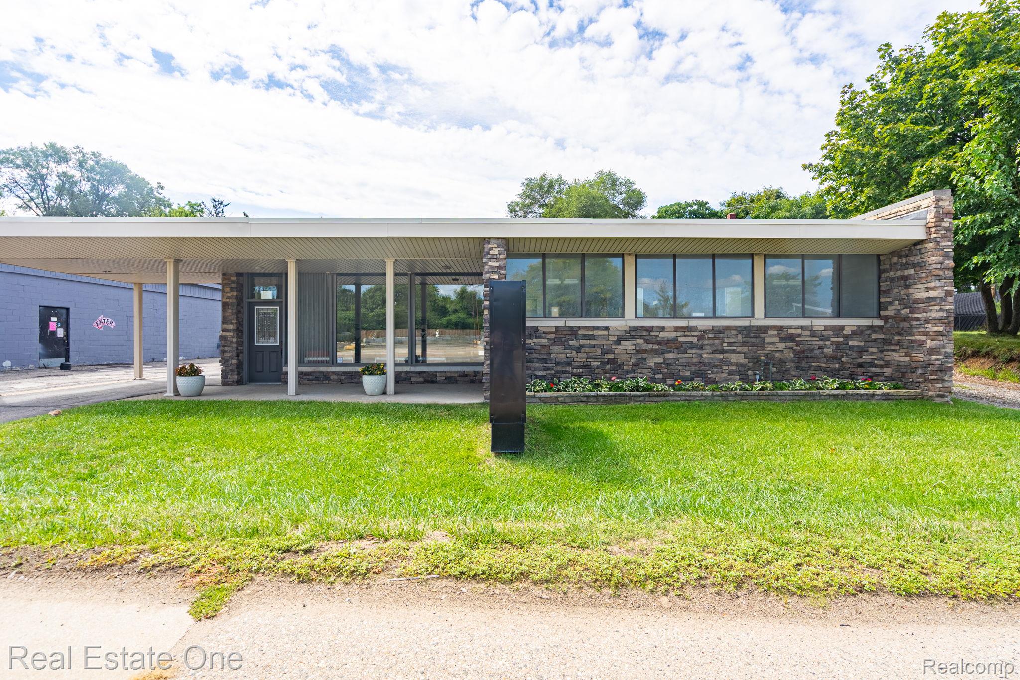 4721 Dixie Highway