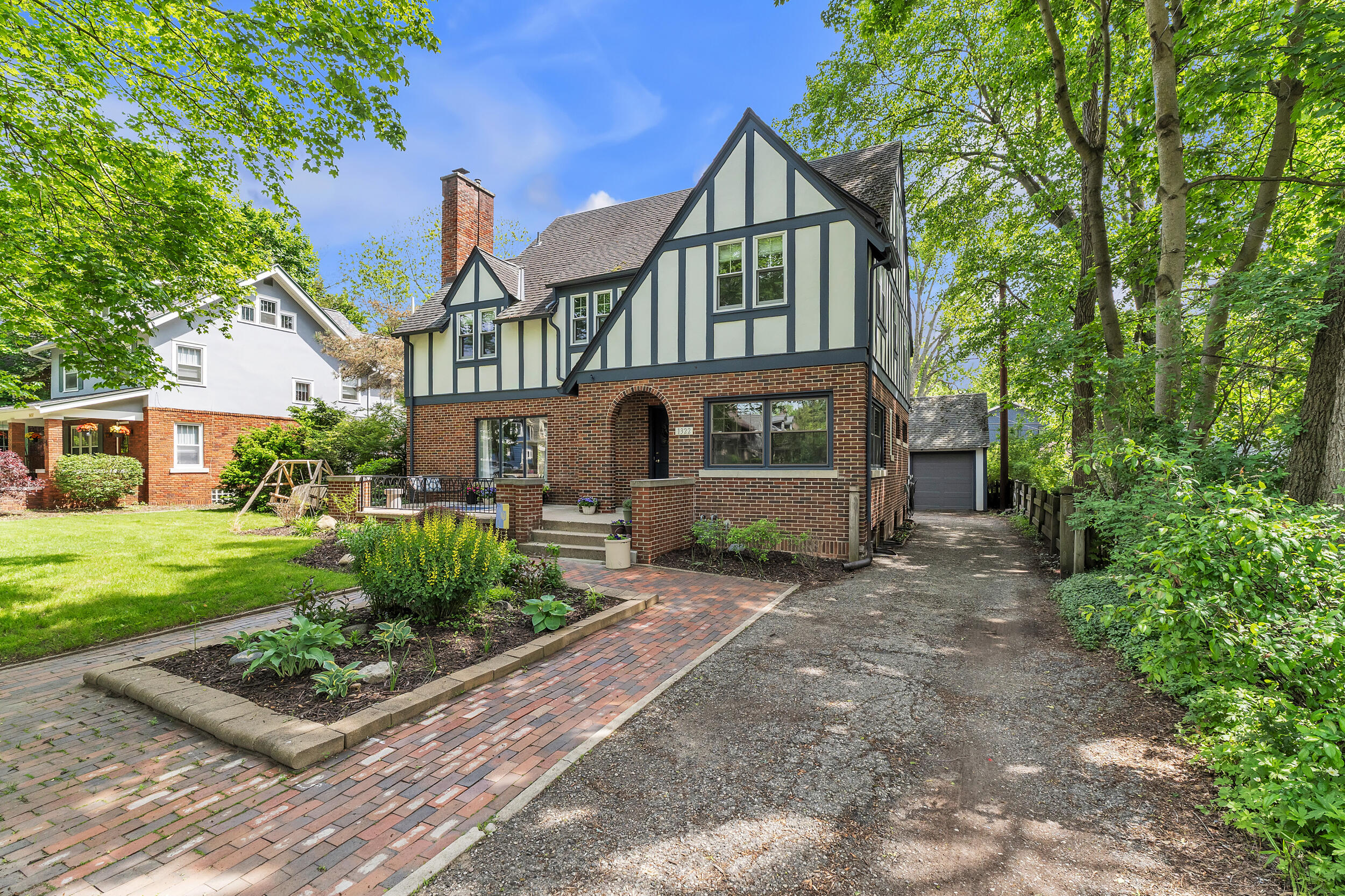 1322 Granger Avenue
