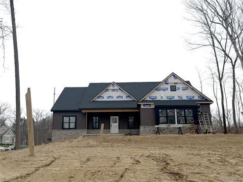 9744 Chalfonte Drive Green Oak Township MI 48116