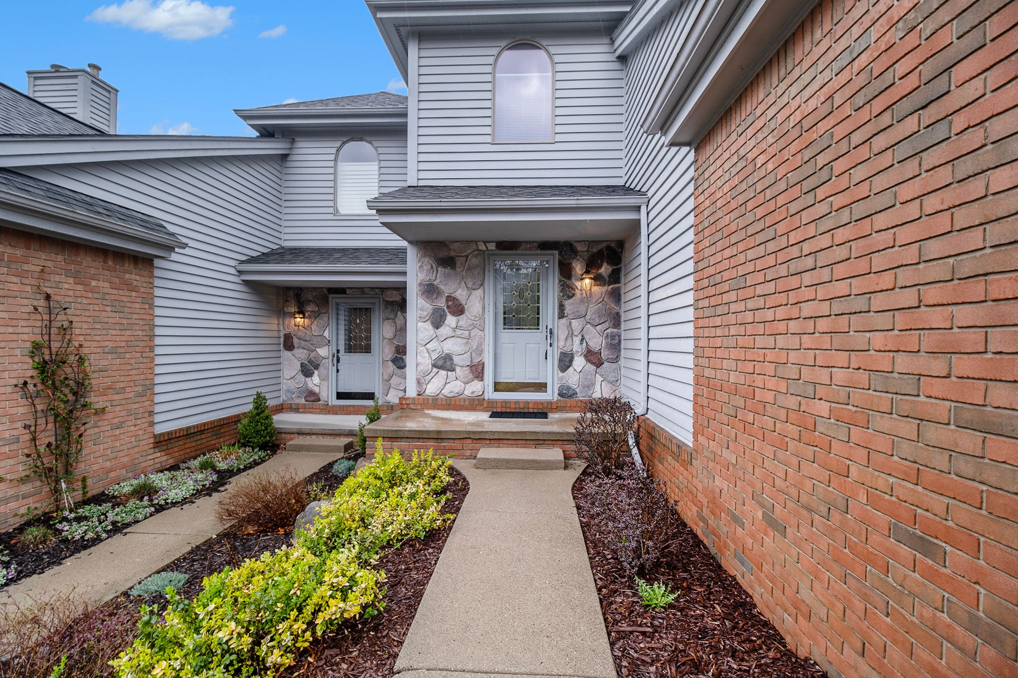 4946 Scenic Pines Court