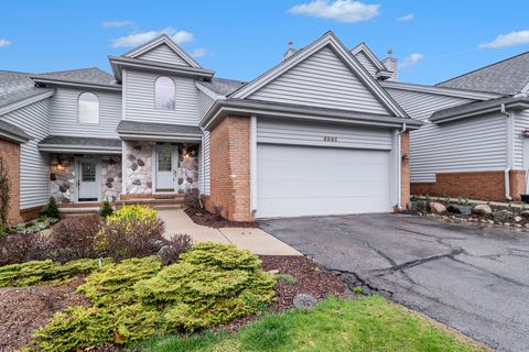 4946 Scenic Pines Court Independence Charter Township Oakland MI 48346