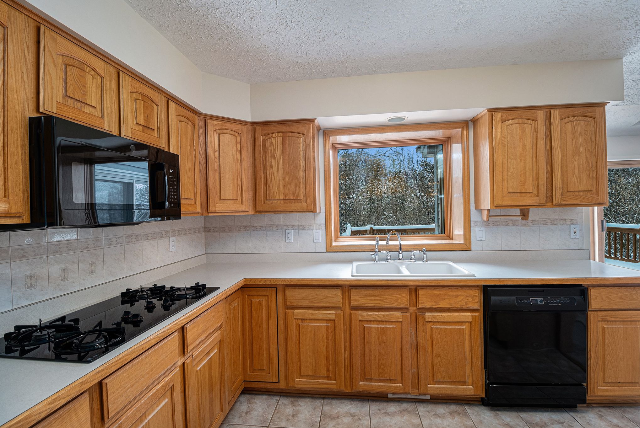 4946 Scenic Pines Court