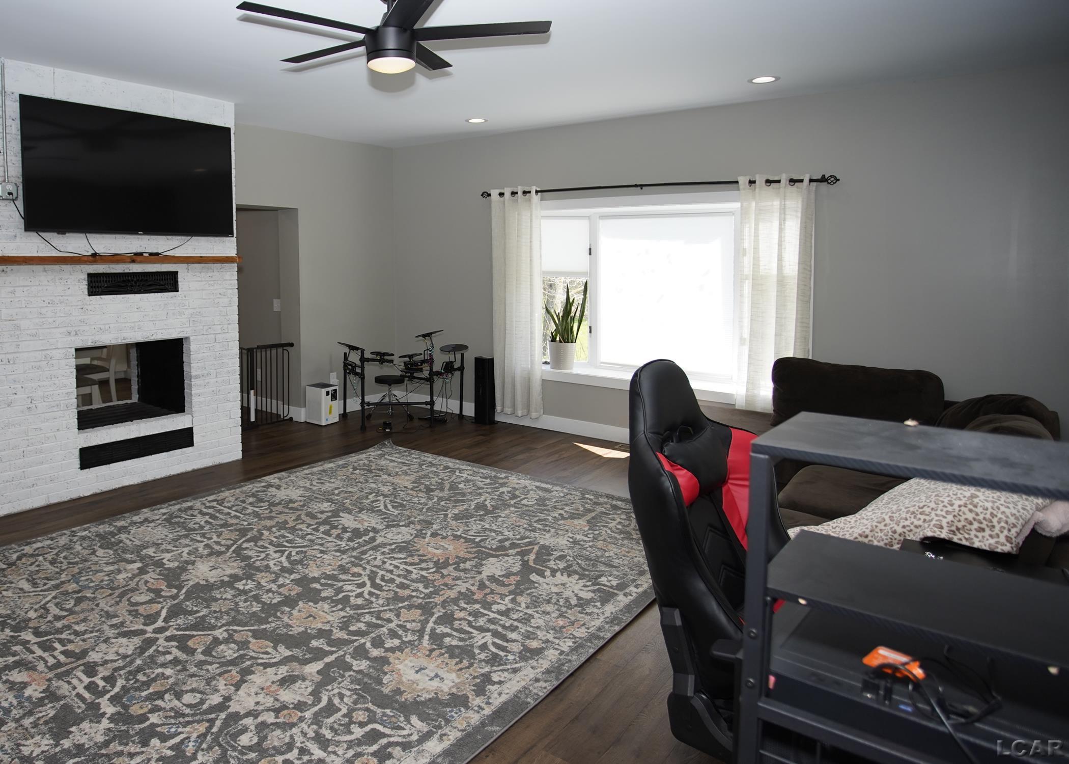 9123 Springville Highway