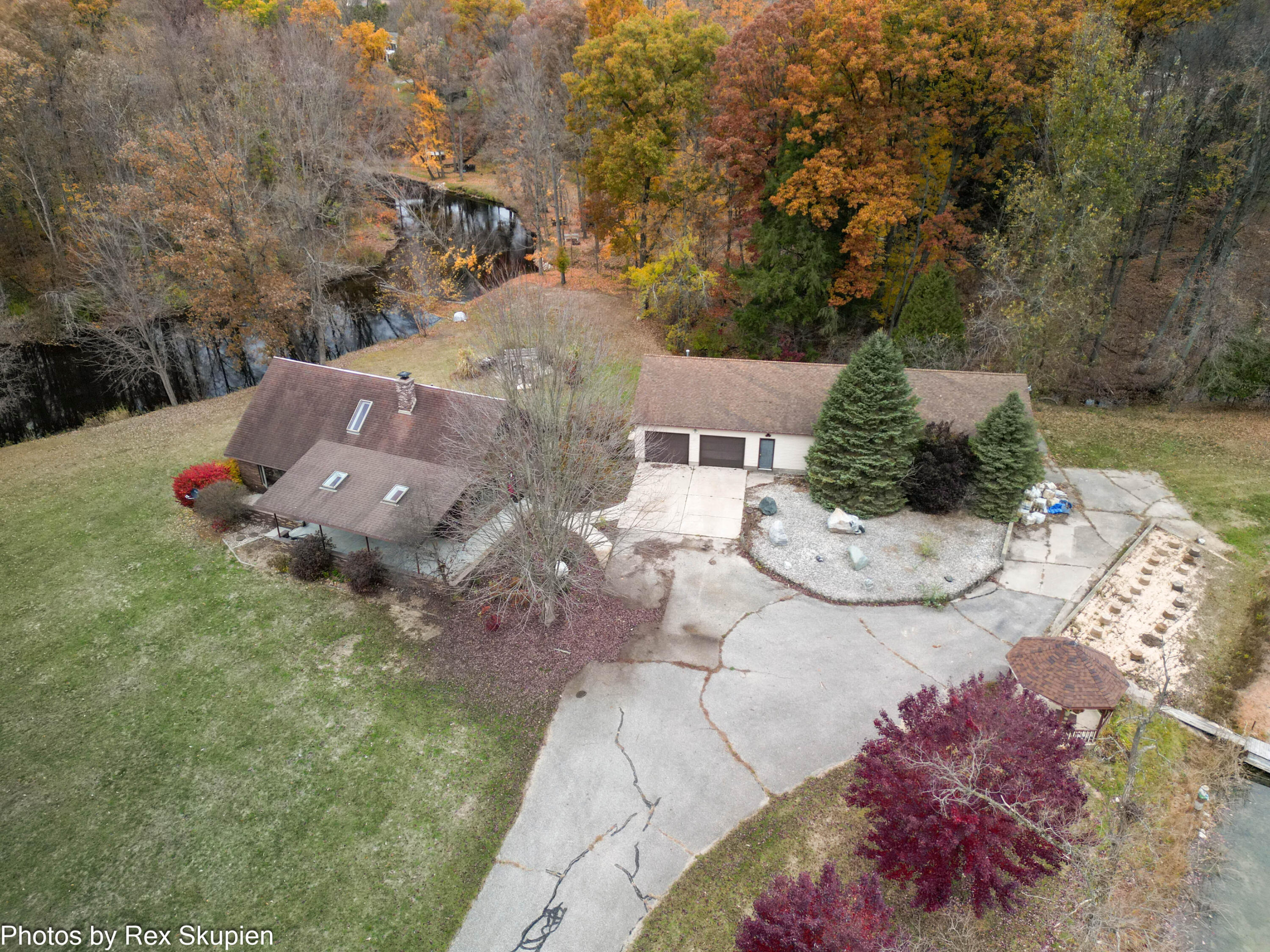 3733 S Brenlor Drive