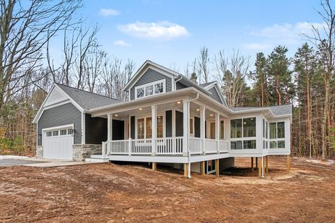 76831 Wood Crest Court South Haven Charter Township MI 49090