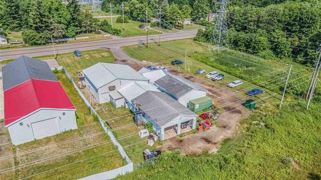 Properties Available 2 - 2 7092 N Dory Highway