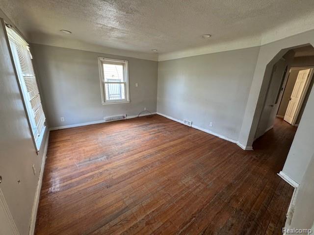 22641 Pembroke Avenue