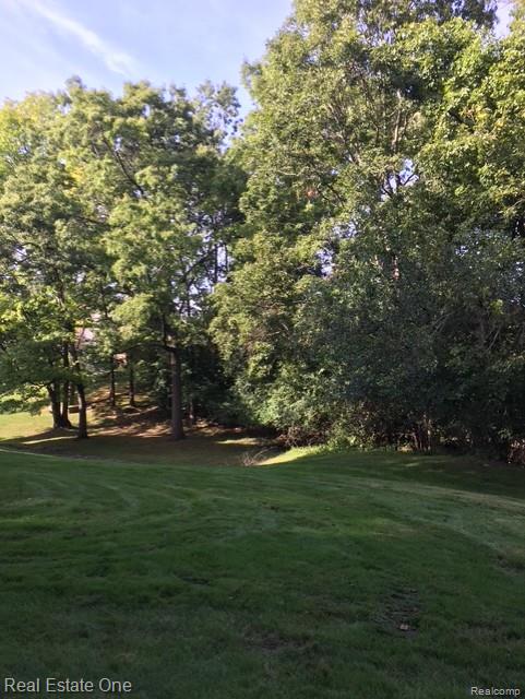 6463 Maple Hills Lane