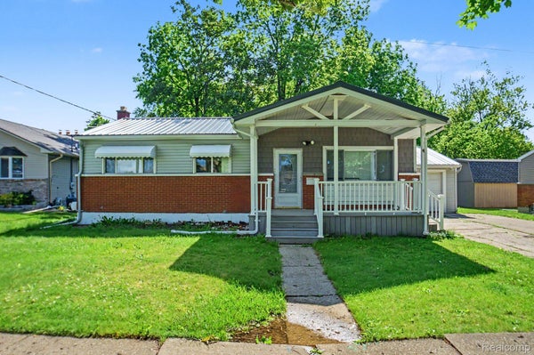 611 S MAIN ST, DAVISON, MI 48423 - Image e128dcf2c7dcc7ba049c9e6ec5963651/3550141486