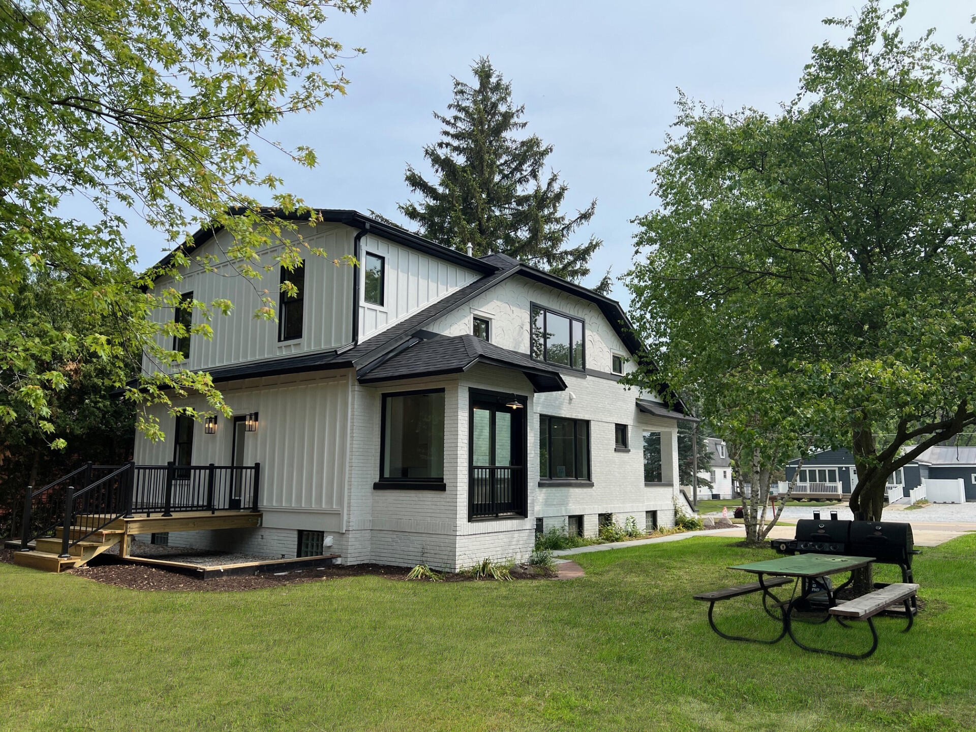 NewBuffaloCity_Berrien, Michigan 49117, United States, 4 Bedrooms Bedrooms, ,3 BathroomsBathrooms,Residential,Active,98427