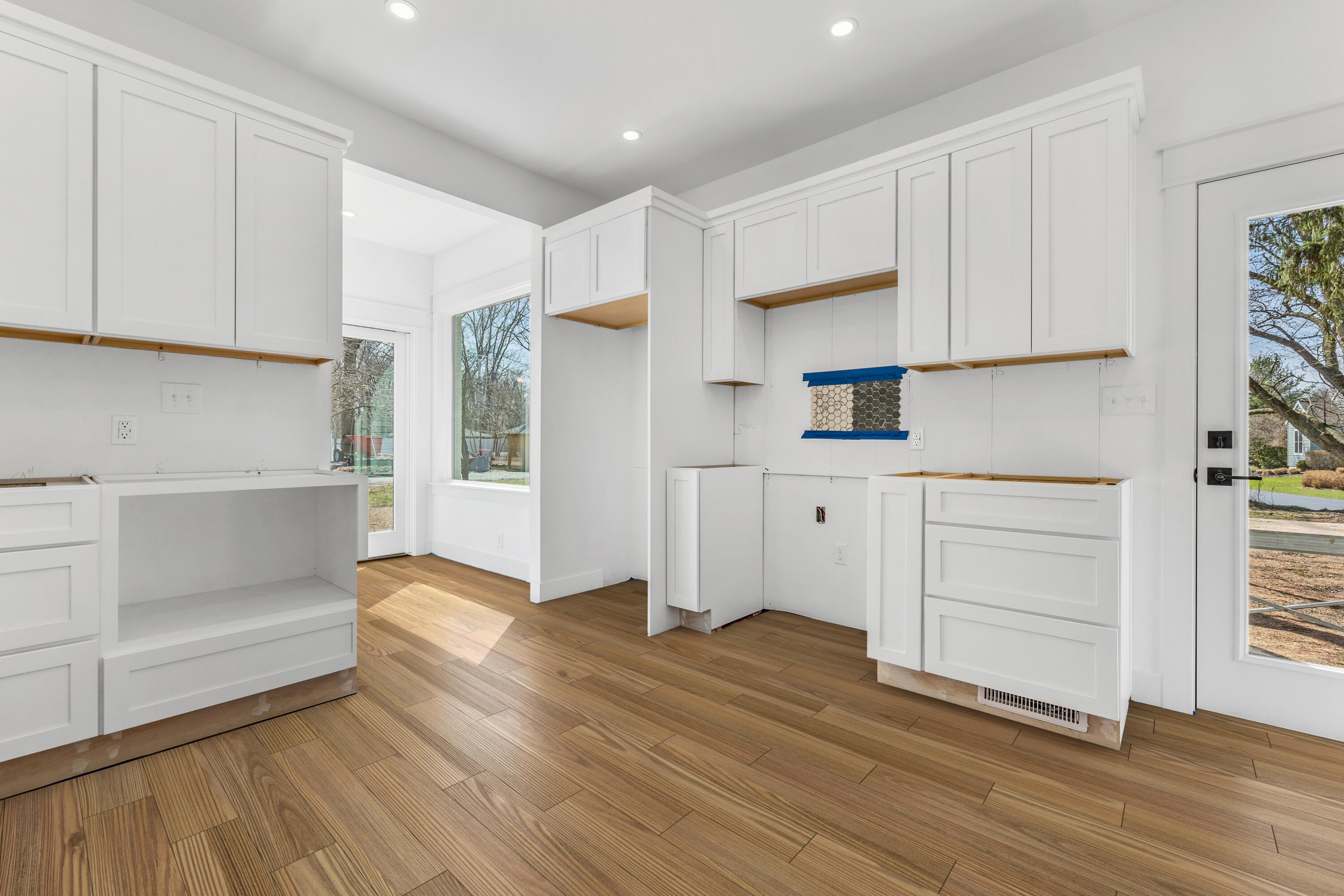 NewBuffaloCity_Berrien, Michigan 49117, United States, 4 Bedrooms Bedrooms, ,3 BathroomsBathrooms,Residential,Active,98427