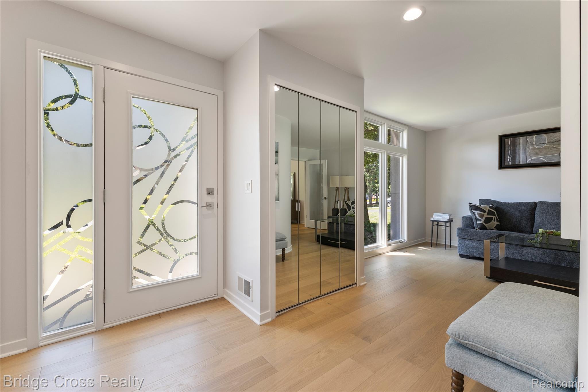6258 Lindsay Court