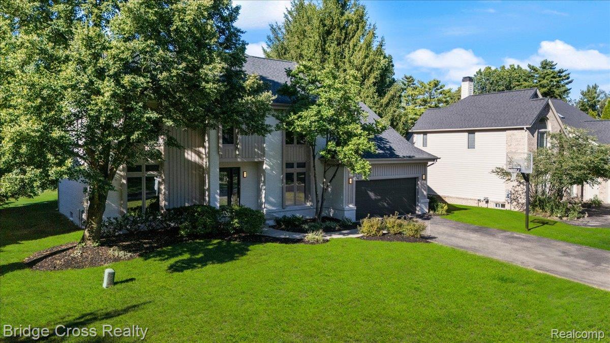 6258 Lindsay Court