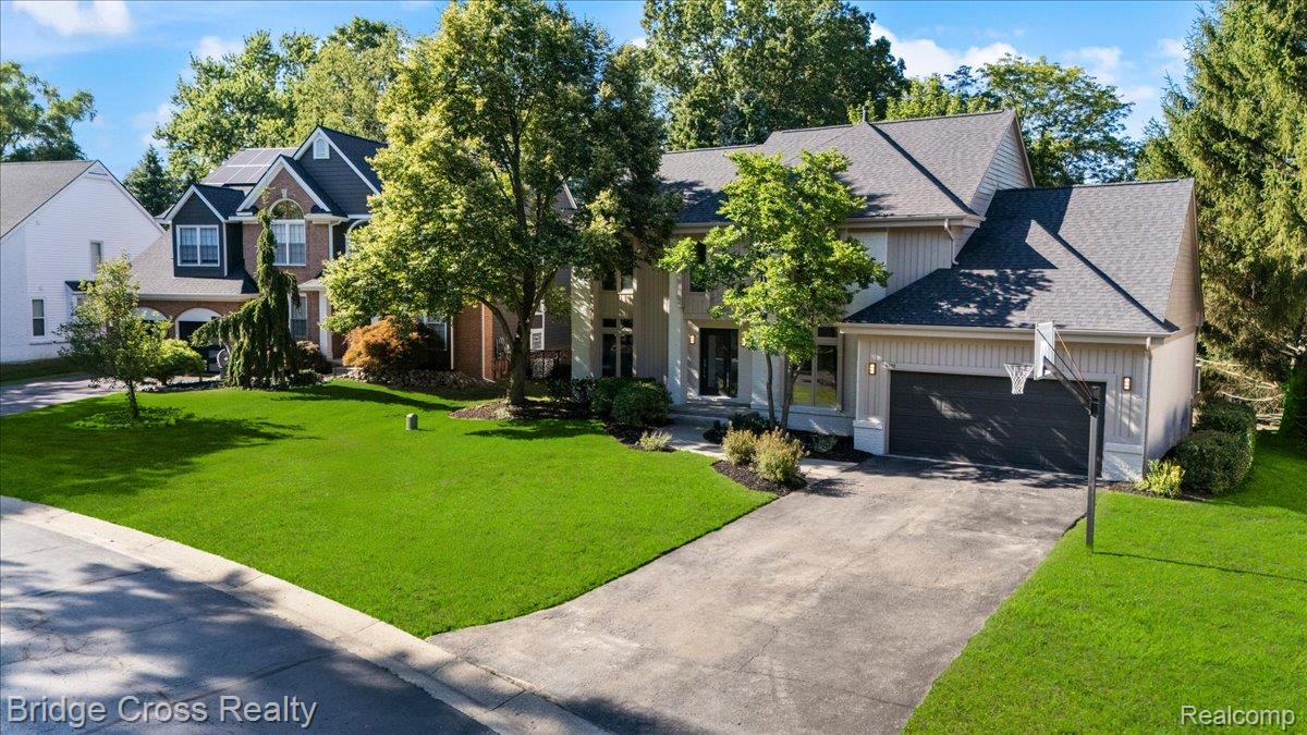 6258 Lindsay Court