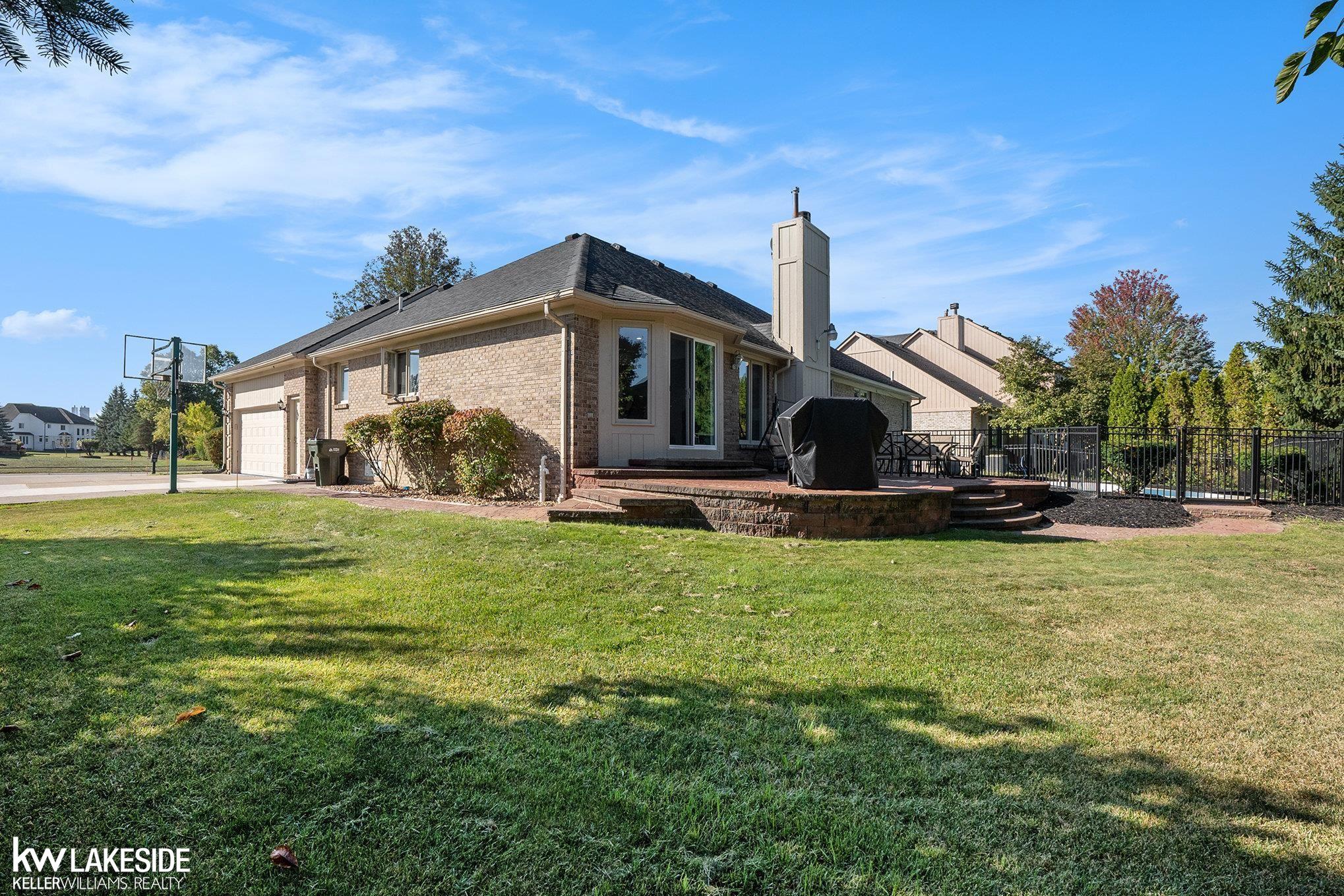 2679 Larch Drive