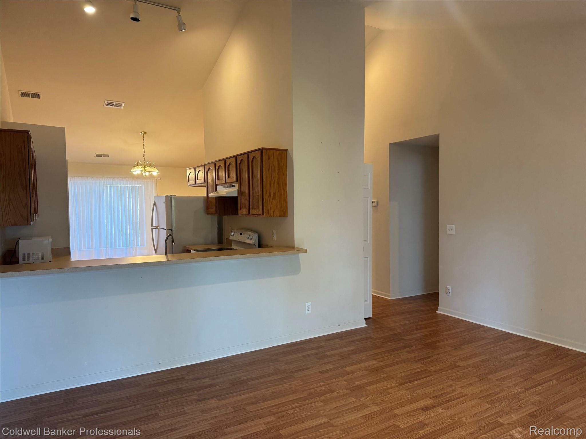 41022 Rose Lane