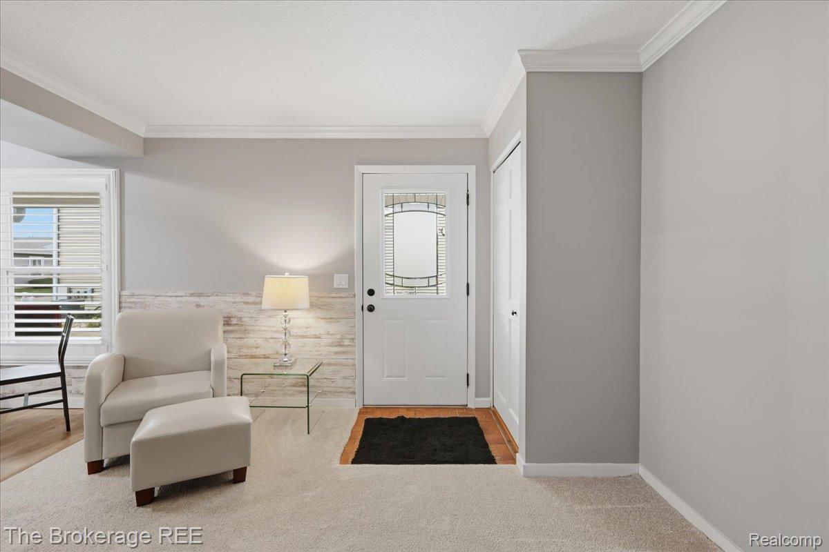 9433 Parkwood N