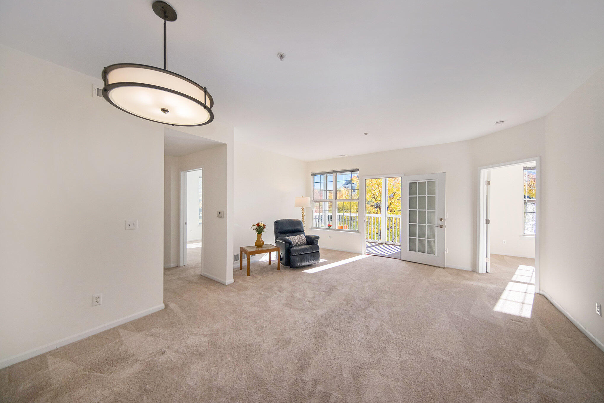 818 W Summerfield Glen